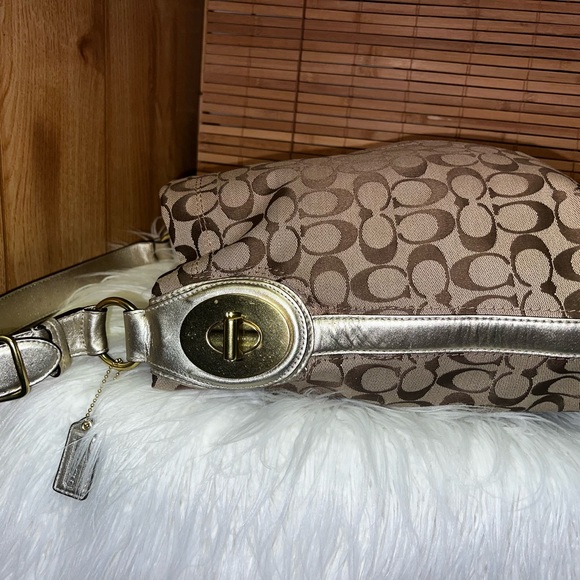 COACH Penelope Signature C Bag - Picture 6 of 12